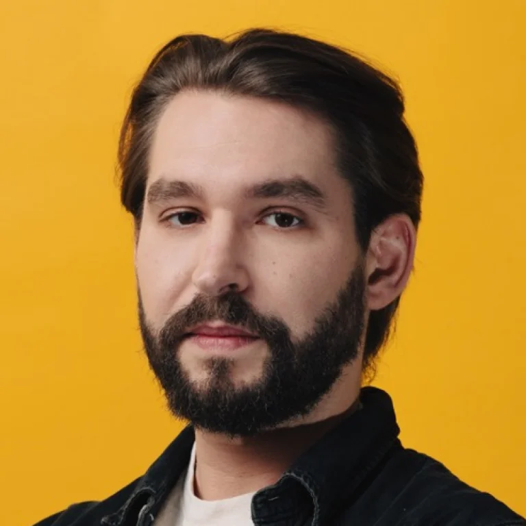 Ákos Csertán